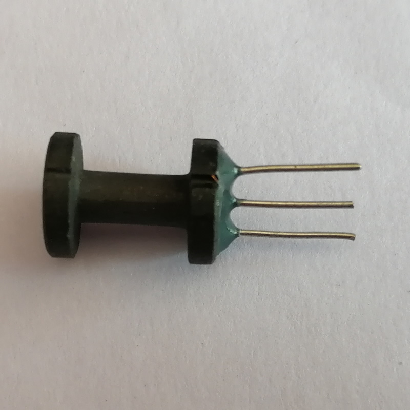 PK3W9*12 三腳工字磁芯實物圖